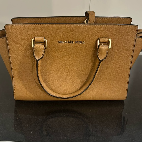 Michael kors beige bag - Picture 1 of 4